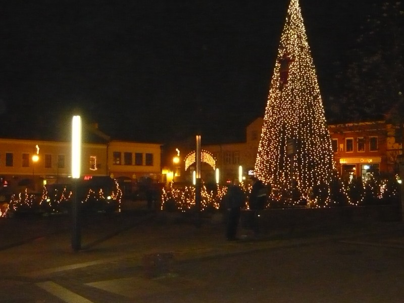 Chrzanowski rynek grudniową nocą